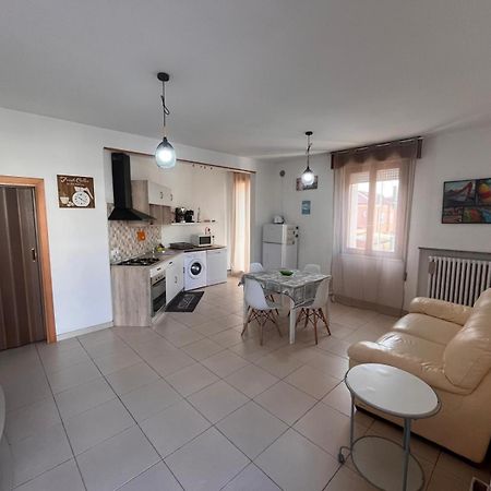 Good House- Ampio Appartamento Vicino Al Mare 里米尼 外观 照片