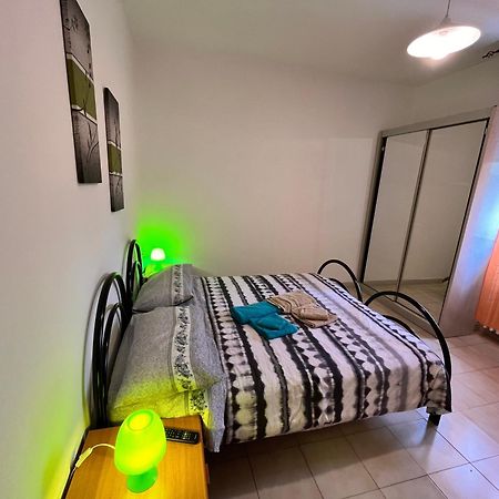 Good House- Ampio Appartamento Vicino Al Mare 里米尼 外观 照片